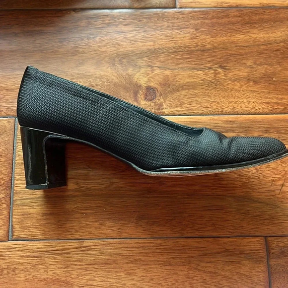Vintage Stuart Weitzman Black Sq Toe Block Heel Pump Size 7 - Picture 9 of 15